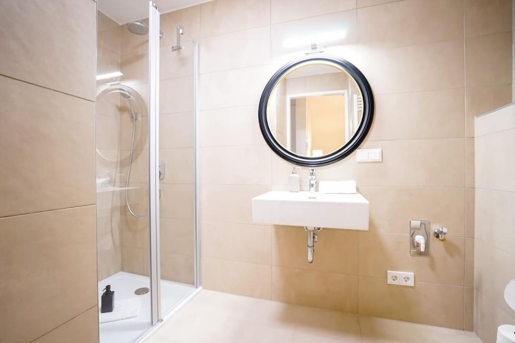 Executive Suite W/ Rooftop Pool Viena Exterior foto